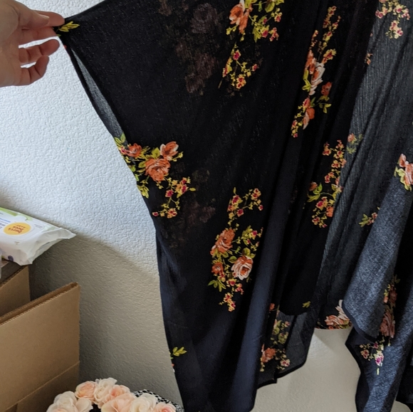 💋 Beautiful Floral Duster L - Picture 7 of 16